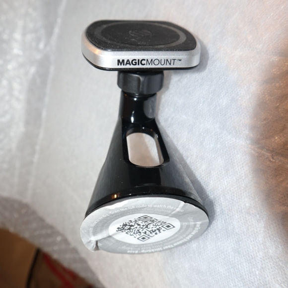 MagicMount™ Pro2 Flush MountMagSafe® Compatible Magnetic Phone Mount - Picture 7 of 10